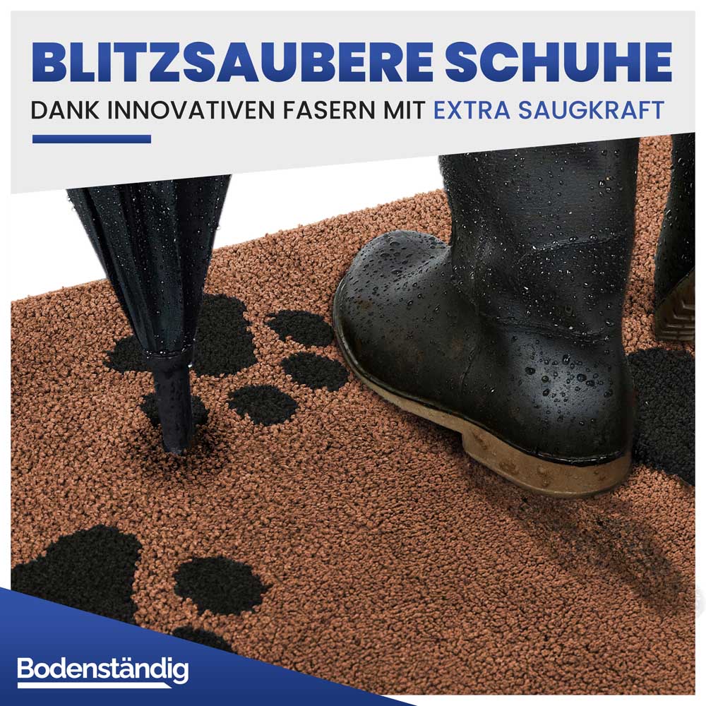 Blitzsaubere Schuhe: Gummistiefel auf der extra saugstarken braunen Schmutzfangmatte von Bodenständig.