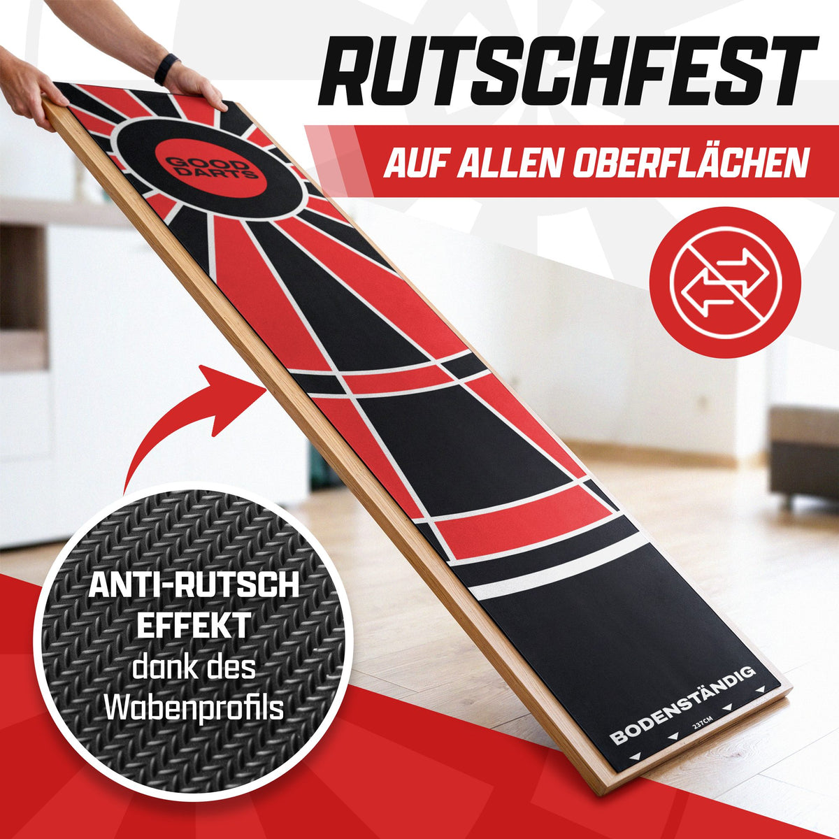 Rot-schwarzer Dartteppich auf Holzbrett schräg gehalten, Detail der Wabenstruktur, Text: Rutschfest auf allen Oberflächen