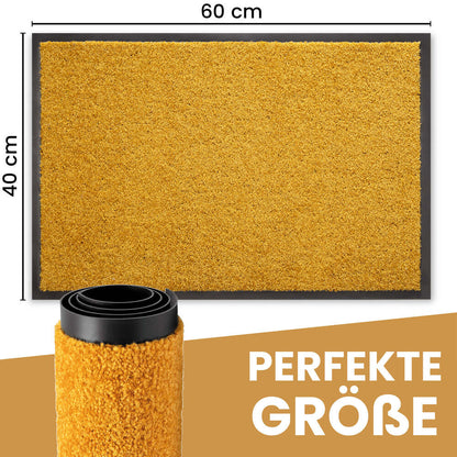 Gelb Fussmatte mit rutschfester Unterseite, dargestellt in perfekter Groesse fuer den Aussenbereich