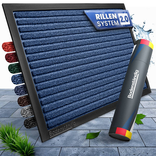 Blaue gerillte Fußmatte mit Rillensystem 2.0, Farbmustern am Rand und Bodenständig-Verpackungsrolle auf Steinplatten