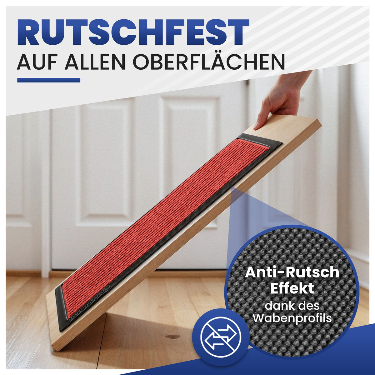 Rote Fußmatte auf schräg gehaltenem Holzbrett, Detail der Wabenstruktur, Text: Rutschfest auf allen Oberflächen