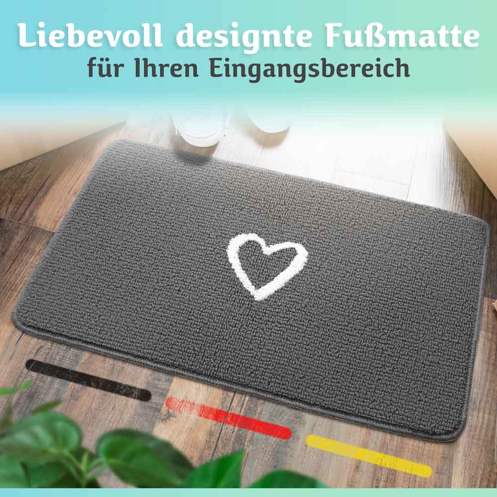 graue rutschfeste fussmatte fuer innen mit weissem herzmotiv im eingangsbereich auf holzboden, weich, saugfaehig und pflegeleicht