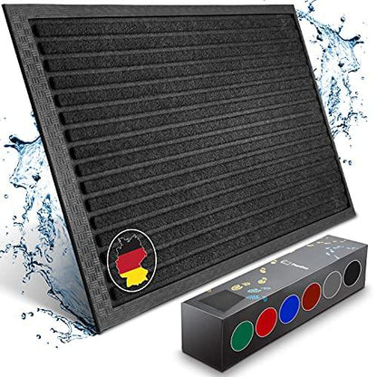 Schwarze Fussmatte mit robustem Rahmen und wasserabweisender Oberfläche, dargestellt mit Farbauswahlbox.