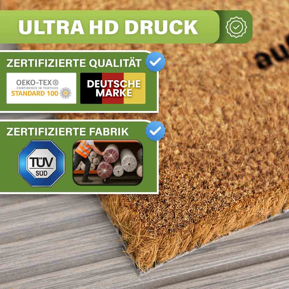 kokos fussmatte in ultra hd druck mit oeko tex siegel deutscher marke und tuv sud zertifizierter fabrik auf holzuntergrund dargestellt