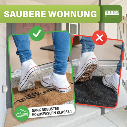 Kokosmatte „Herzlich willkommen“: saubere Schuhsohle auf der Matte, dreckige Sohle auf dunkler Matte, Text „Saubere Wohnung“