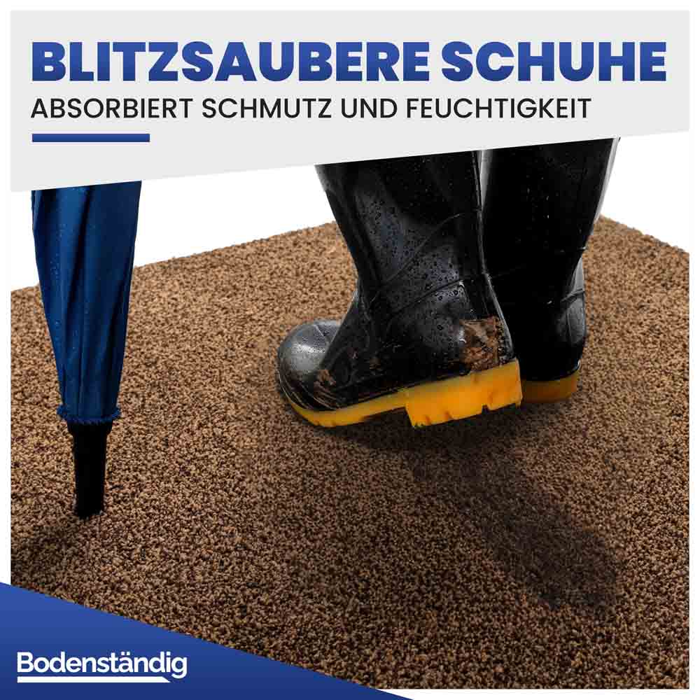 Blitzsaubere Schuhe: Braune, saugfähige Fußmatte von Bodenständig absorbiert Schmutz und Feuchtigkeit von Gummistiefeln.