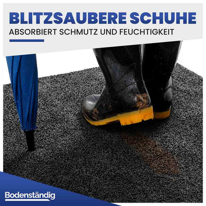 Blitzsaubere Schuhe: Schwarze, saugfähige Fußmatte von Bodenständig absorbiert Schmutz und Feuchtigkeit.