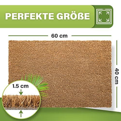 Unbedruckte, schlichte Kokos-Fußmatte in Naturfarbe mit den Maßen 60x40 cm und 1,5 cm Florhöhe. Perfekte Größe für den Flur.