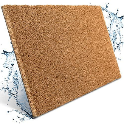 Schlichte, unbedruckte Kokos-Fußmatte in Naturfarbe (Braun/Beige). Hochwertige, saugfähige Kokosfasern.